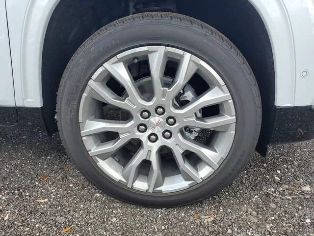 Nuevos GMC ACADIA à Estados chez autogozo