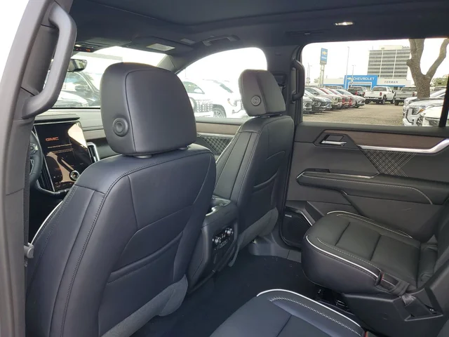 Nuevos GMC ACADIA à Estados chez autogozo