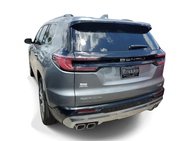 Nuevos GMC ACADIA à Estados chez autogozo