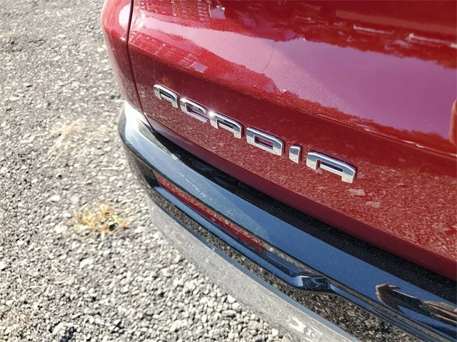 Nuevos GMC ACADIA à Estados chez autogozo