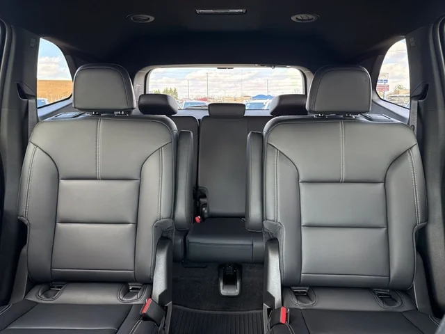 Nuevos GMC ACADIA à Estados chez autogozo