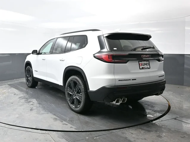 Nuevos GMC ACADIA à Estados chez autogozo