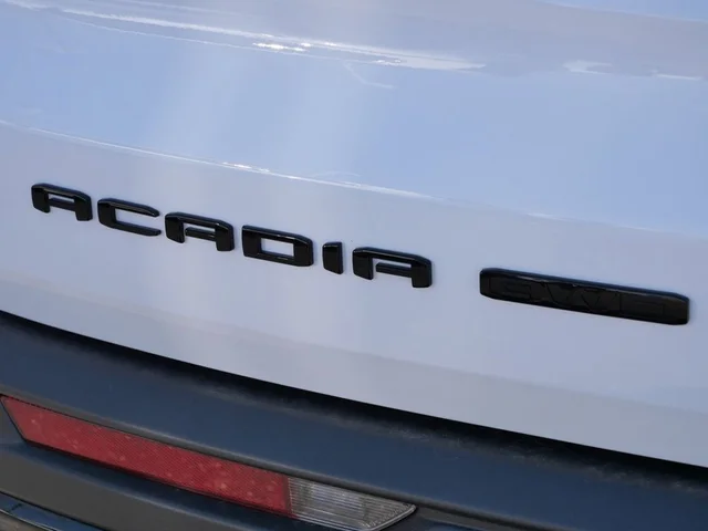 Nuevos GMC ACADIA à Estados chez autogozo