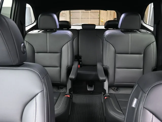 Nuevos GMC ACADIA à Estados chez autogozo