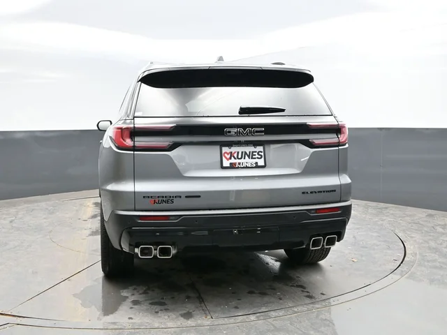 Nuevos GMC ACADIA à Estados chez autogozo