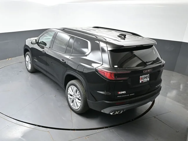 Nuevos GMC ACADIA à Estados chez autogozo