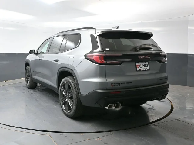 Nuevos GMC ACADIA à Estados chez autogozo