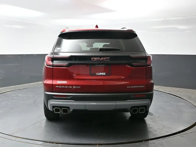 Nuevos GMC ACADIA à Estados chez autogozo