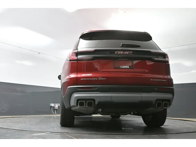 Nuevos GMC ACADIA à Estados chez autogozo