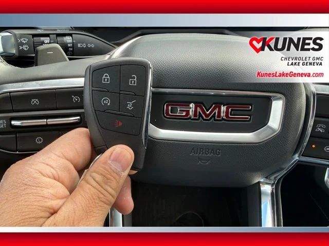 Nuevos GMC ACADIA à Estados chez autogozo