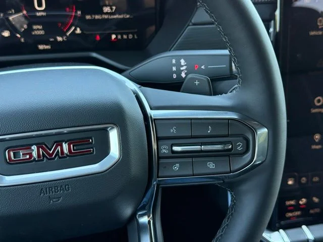 Nuevos GMC ACADIA à Estados chez autogozo