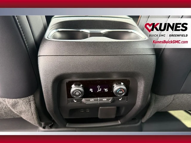 Nuevos GMC ACADIA à Estados chez autogozo