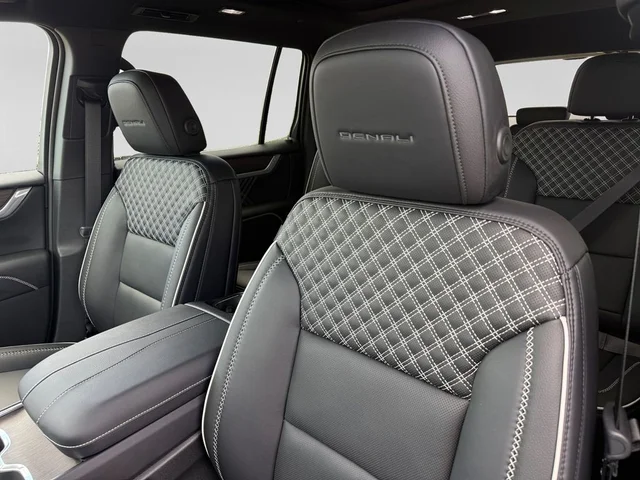 Nuevos GMC ACADIA à Estados chez autogozo