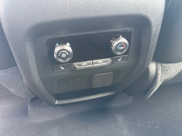 Nuevos GMC ACADIA à Estados chez autogozo