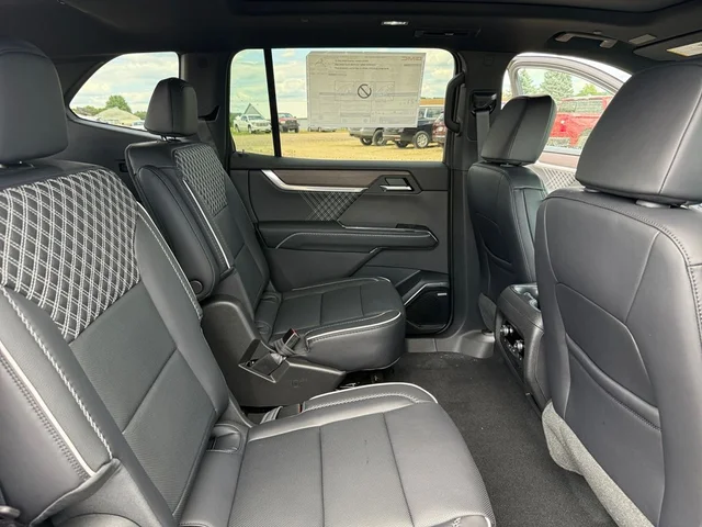 Nuevos GMC ACADIA à Estados chez autogozo