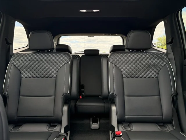 Nuevos GMC ACADIA à Estados chez autogozo