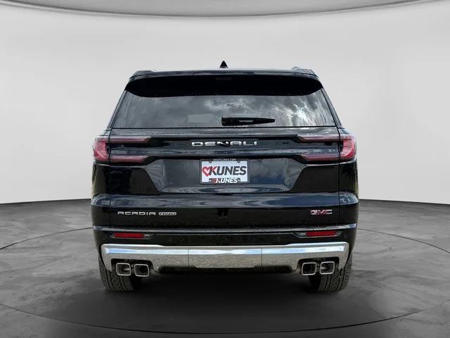 Nuevos GMC ACADIA à Estados chez autogozo