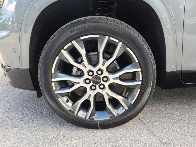 Nuevos GMC ACADIA à Estados chez autogozo
