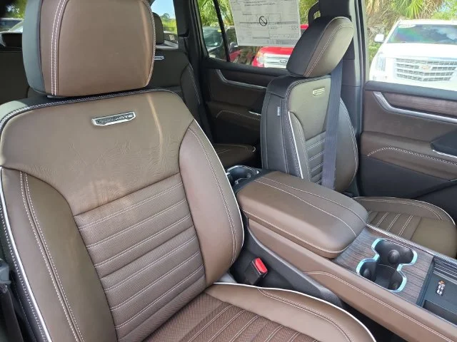 Nuevos GMC ACADIA à Estados chez autogozo