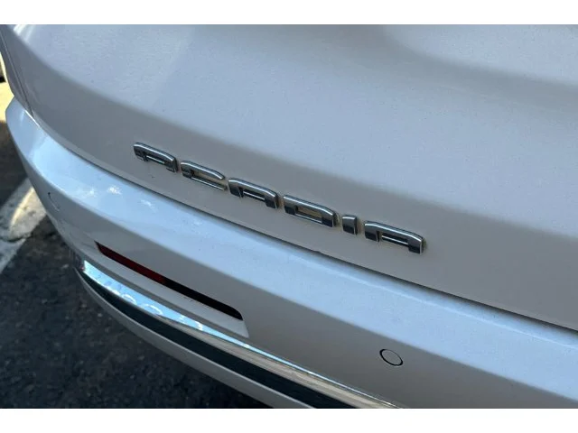 SEMINUEVOS GMC Acadia at ELK GROVE in Elk Grove Buick GMC