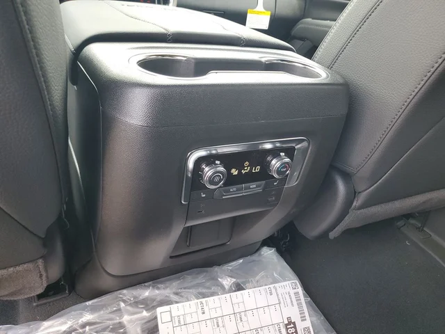 Nuevos GMC YUKON à Estados chez autogozo