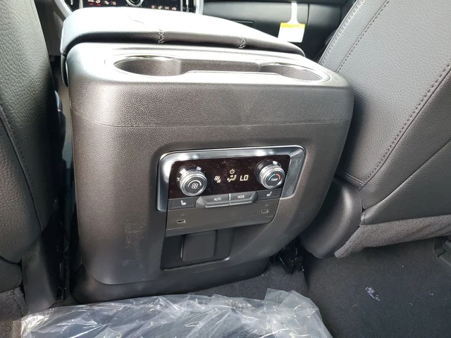 Nuevos GMC YUKON à Estados chez autogozo