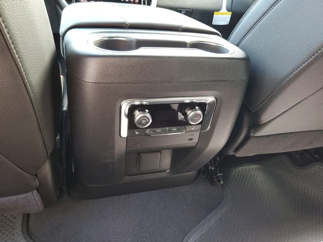 Nuevos GMC YUKON à Estados chez autogozo