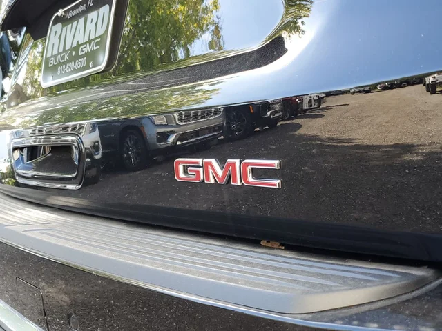 Nuevos GMC YUKON à Estados chez autogozo