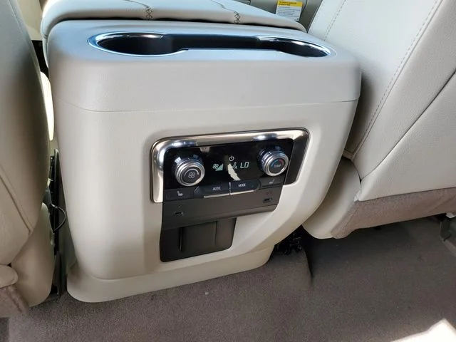 Nuevos GMC YUKON à Estados chez autogozo