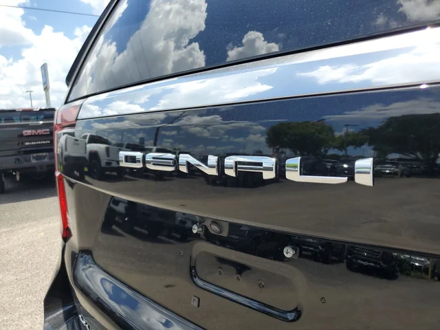 Nuevos GMC YUKON à Estados chez autogozo