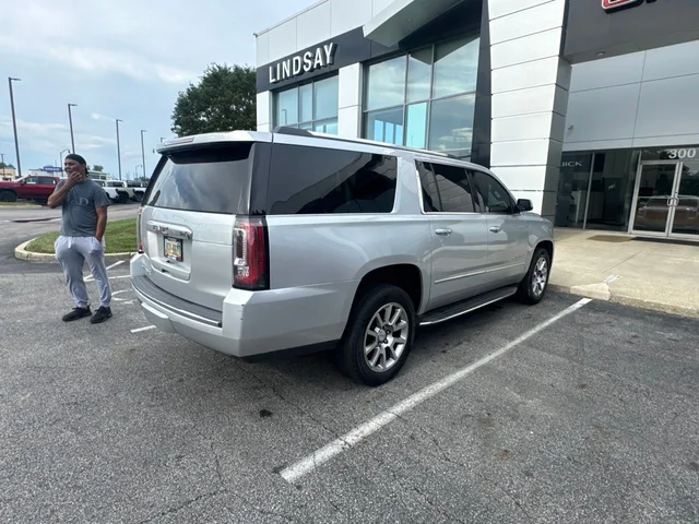 SEMINUEVOS GMC Yukon XL a Estados en autogozo