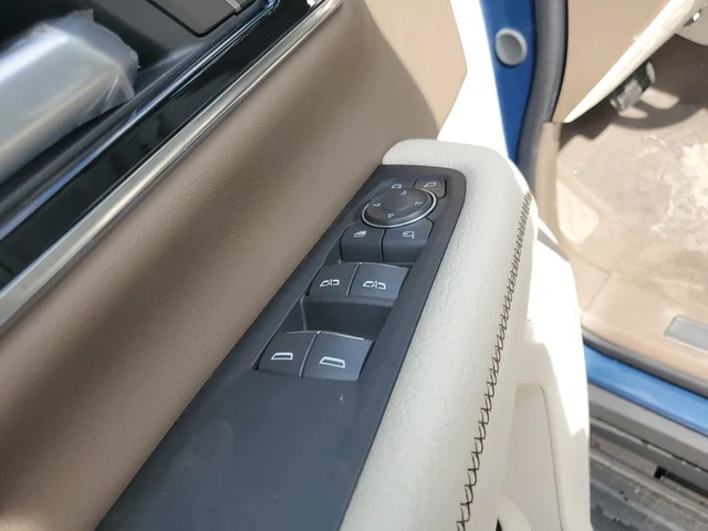 Nuevos GMC YUKON XL à Estados chez autogozo