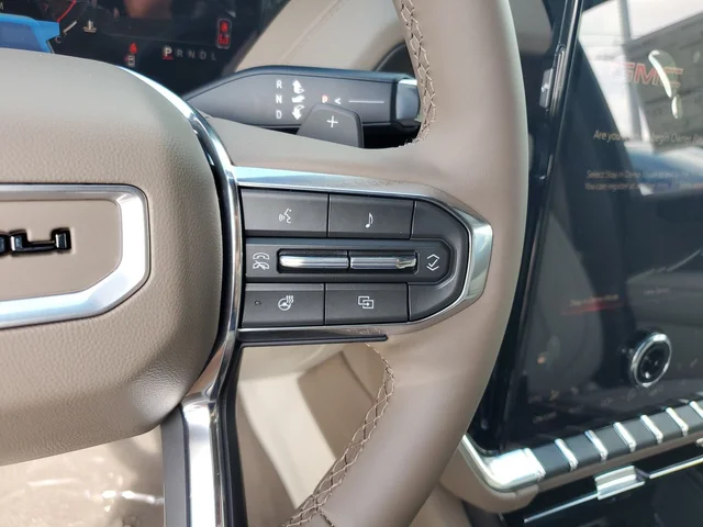 Nuevos GMC YUKON XL à Estados chez autogozo
