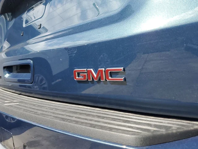 Nuevos GMC YUKON XL à Estados chez autogozo