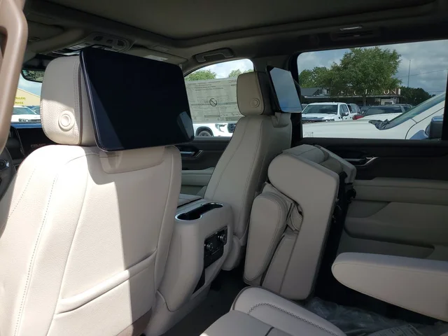 Nuevos GMC YUKON XL à Estados chez autogozo