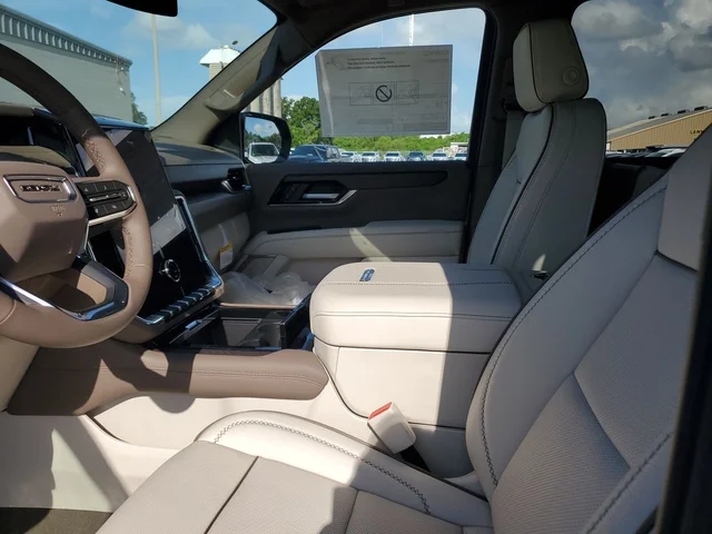 Nuevos GMC YUKON XL à Estados chez autogozo