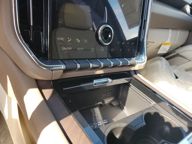 Nuevos GMC YUKON XL à Estados chez autogozo