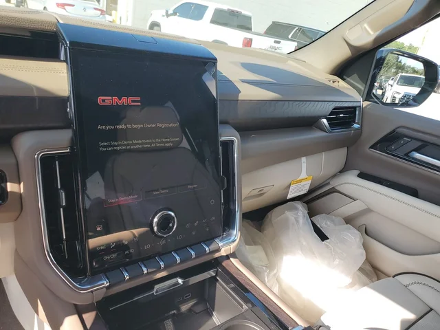 Nuevos GMC YUKON XL à Estados chez autogozo