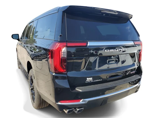 Nuevos GMC YUKON XL à Estados chez autogozo