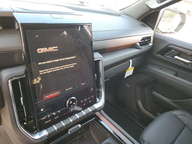 Nuevos GMC YUKON XL à Estados chez autogozo