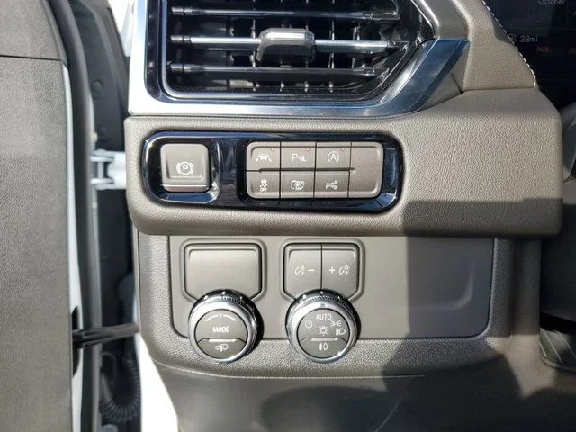 Nuevos GMC YUKON XL à Estados chez autogozo