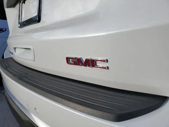 Nuevos GMC YUKON XL à Estados chez autogozo