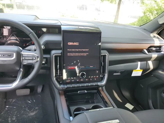 Nuevos GMC YUKON XL à Estados chez autogozo