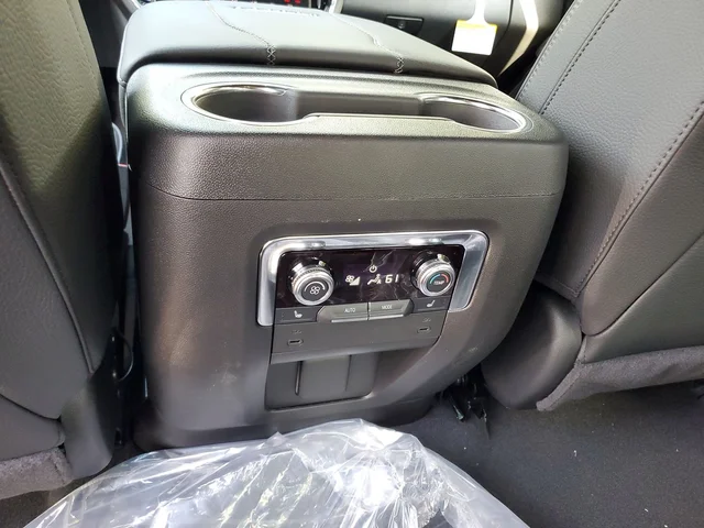 Nuevos GMC YUKON XL à Estados chez autogozo