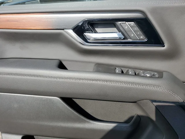 Nuevos GMC YUKON XL à Estados chez autogozo