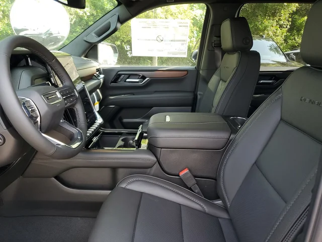 Nuevos GMC YUKON XL à Estados chez autogozo