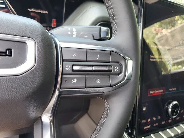 Nuevos GMC YUKON XL à Estados chez autogozo