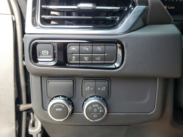 Nuevos GMC YUKON XL à Estados chez autogozo