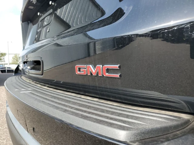 Nuevos GMC YUKON XL à Estados chez autogozo