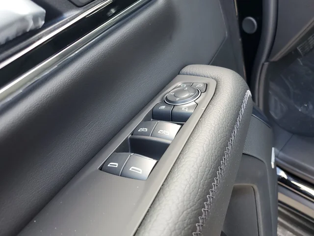 Nuevos GMC YUKON XL à Estados chez autogozo